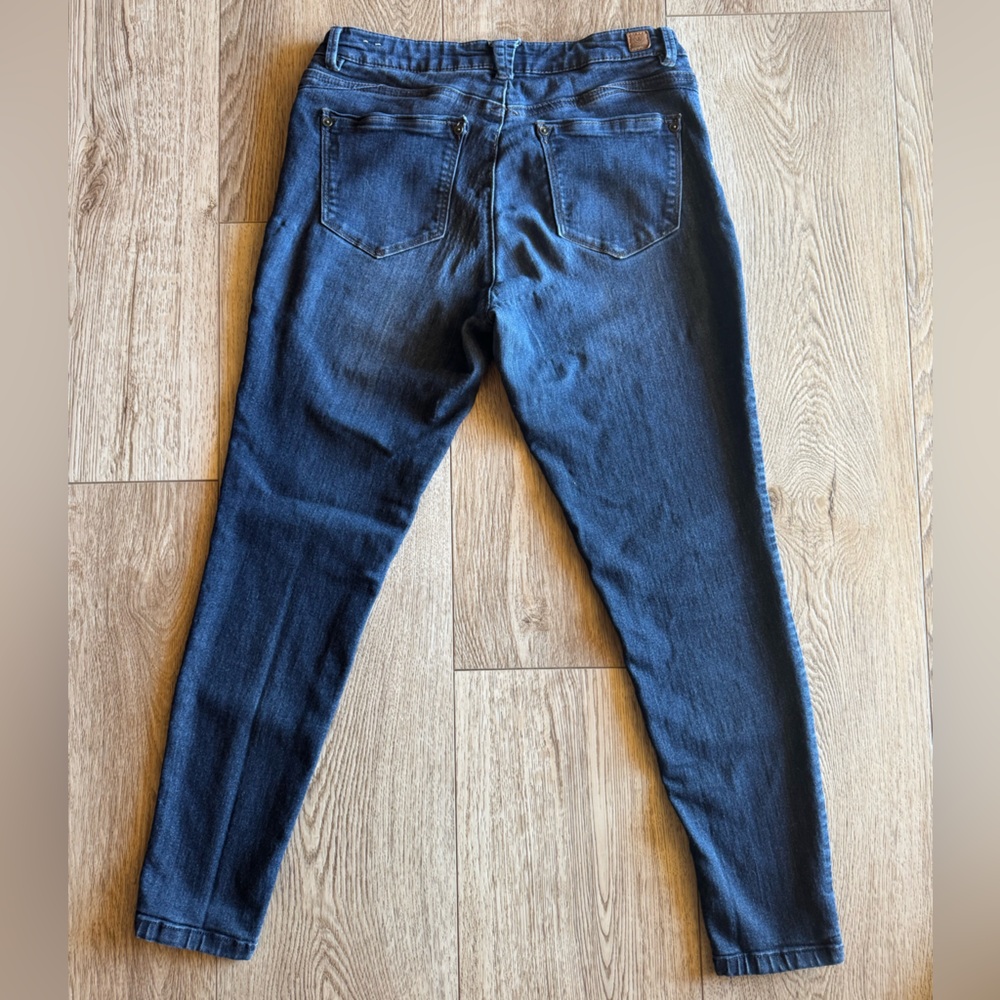 Wit & Wisdom Dark Wash Skinny Jeans, Size 6P - Picture 6 of 7